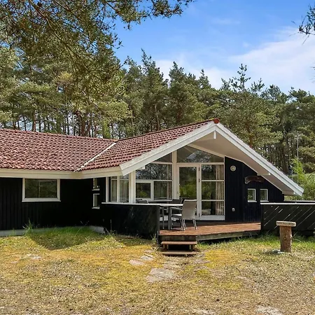 Semesterbostad Gertruda - 220m From The Sea By Interhome